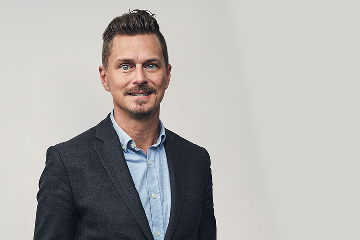 Porträttbild på Jonas Lind